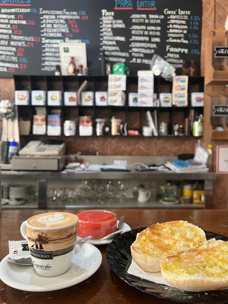 El Buen Cafe Del Carmen — Cafe