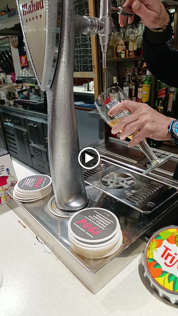 Cafe-Bar Taxi — Videos