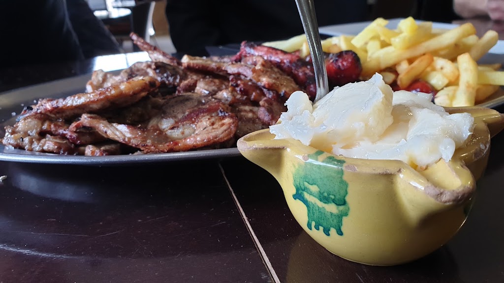 Restaurante Bar Sori — Comida y bebida