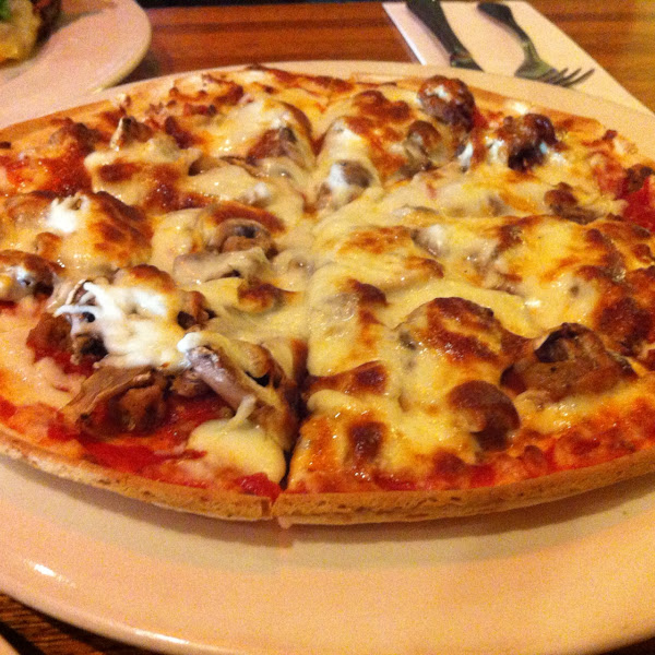 The best gluten free thin crust sausage and mushroom pizza I've ever had! They have the largest glut