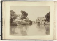 Dorp aan een rivier in Egypte