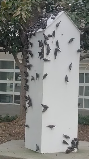 Birds Sculpture 