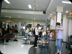 Rever Sekolah Potong Rambut & Make Up 2321