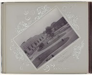 Militaire kazerne in Soerabaja met ervoor het Atjeh-monument