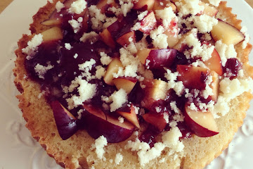 Slow Cooker Plum and Almond Cake