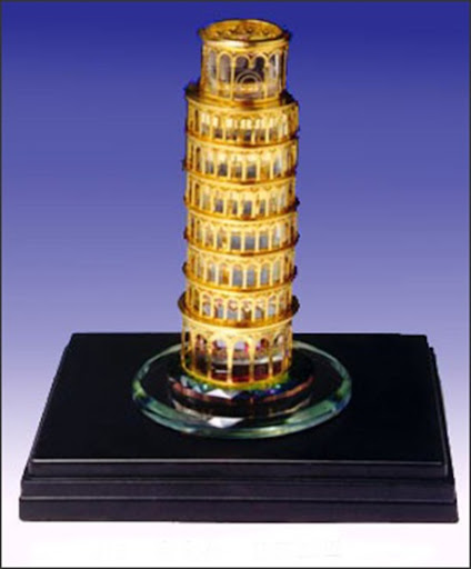 LEANING TOWER OF PISA ITALY