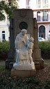 Monumento a Fray Luis Ponce de León