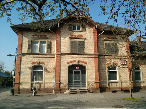 Portal - Bahnhof Markdorf