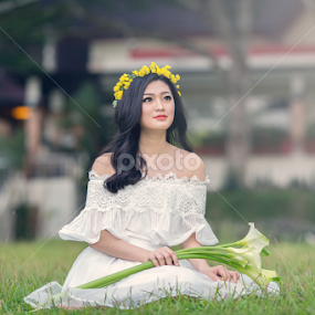 I see you in the sky by Gadjah Surianto Haslim - People Portraits of Women