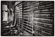 Totaal uitgebrande vergaderzaal van Regionale Omroep Radio STAD