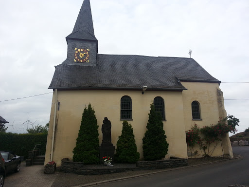 Kirche in Wirfus