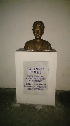 Busto Gracita Alvarez