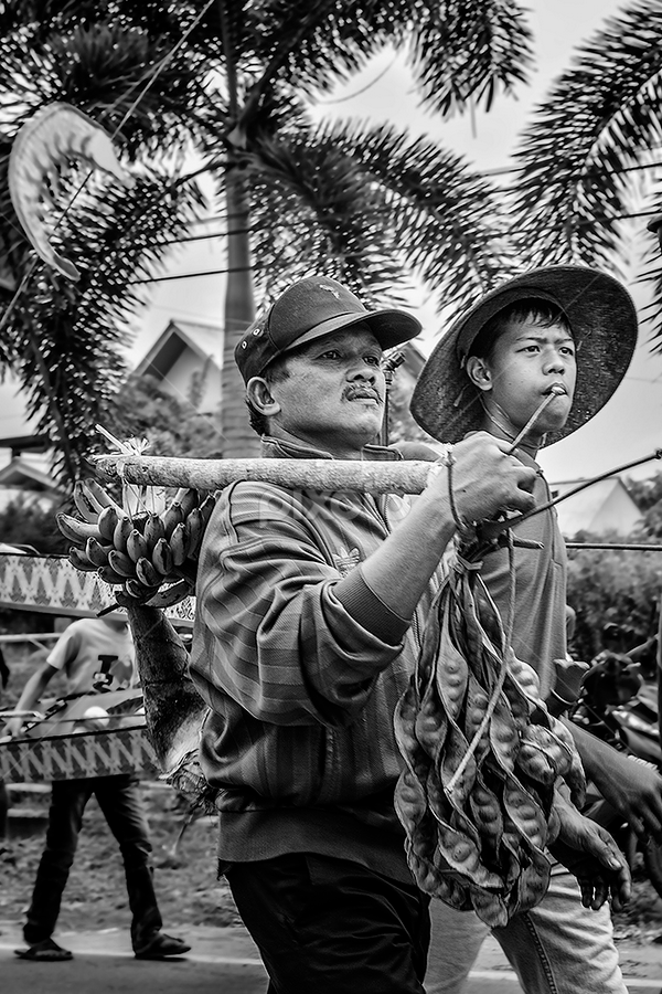 Banting Tulang by A Rahman - People Portraits of Men
