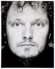 Portret van Vincent Loozen, medewerker uitgeverij - geboren te Valkenburg, 1966