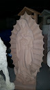 Estatua De La Virgen Maria