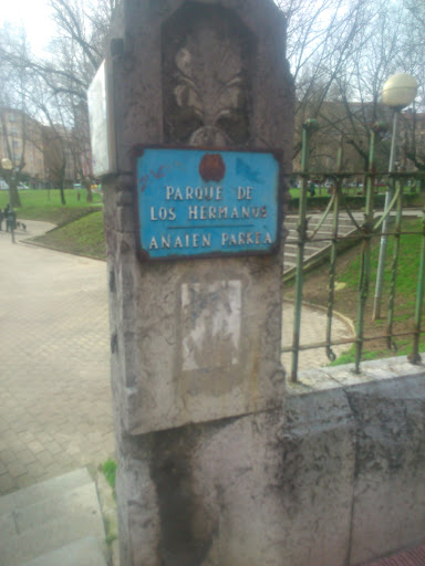 Parque De Los Hermanos 