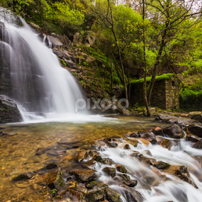 Cascata da Cabreia by João Silva - Landscapes Waterscapes