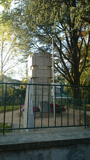 Monuments Au Mort Saint Chely D'Apcher