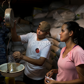 Happy shopping by Alejo Cedeno - City,  Street & Park Markets & Shops