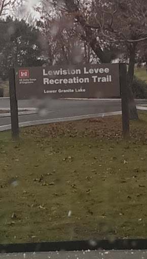 Lewiston Levee