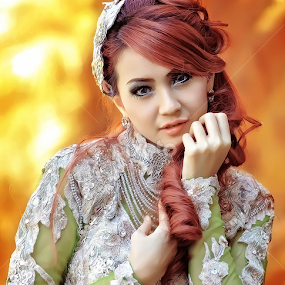 by Alwan Tafsiri - People Fashion