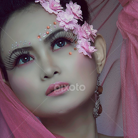 Pinky by Koes Wantoro - People Portraits of Women