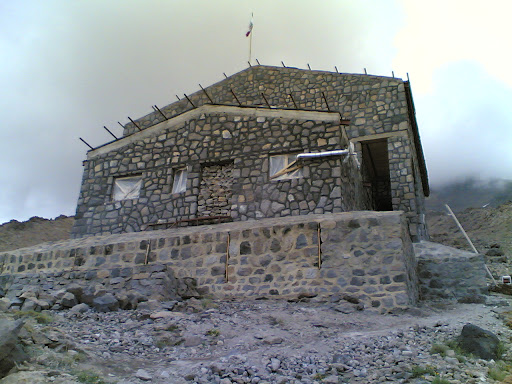 پناهگاه جديد بارگاه سوم دماوند در ارتفاع 4200 متري - 870403