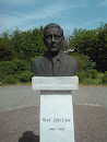 Bay Zoltán Statue, Újpest
