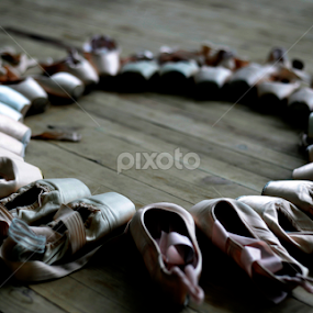 Pointes by Alis La Luna - Artistic Objects Clothing & Accessories