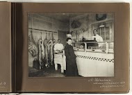 Interieur van de slagerij van A. Velzeboer, Meeuwenlaan 185, Amsterdam