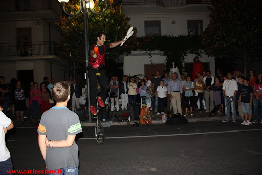 Carlos Juggling Show