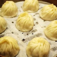 盛園絲瓜小籠湯包