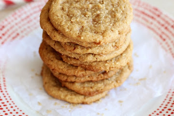 Easy 5-Ingredient Chewy Cashew Butter Toffee Cookies