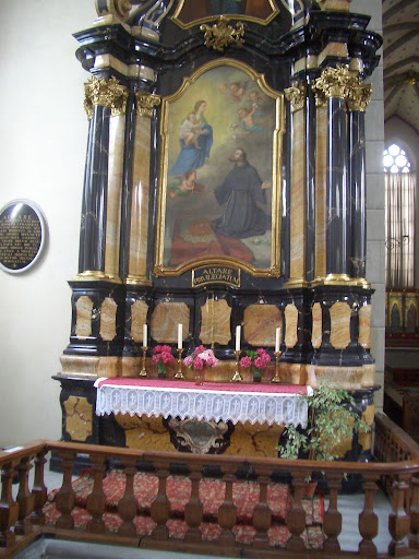 フリブールのカテドラルの隣にある聖フランシスコ会教会（Fribourg, Eglise des Cordeliers）