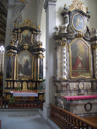 フリブールのカテドラルの隣にある聖フランシスコ会教会（Fribourg, Eglise des Cordeliers）