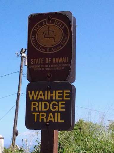 Waihe'e Ridge Trail