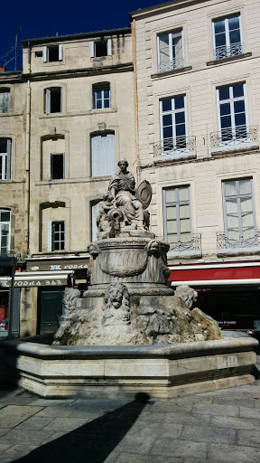 Fontaine Place Chabaneau