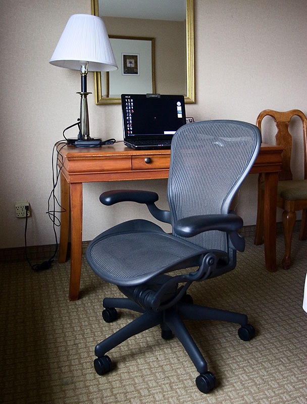 [chair[6].jpg]
