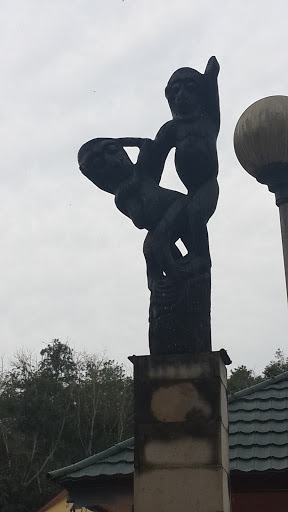 Patung Stop Over Bukit Soeharto 