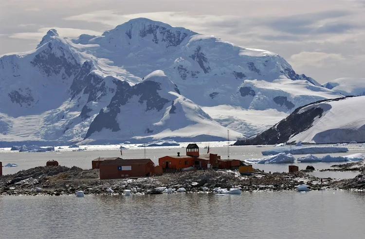 Waterboat Point is a Chilean outpost visited by most cruise vessels. It's home to a huge colony of gentoo penguins.