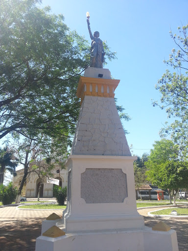 Estatua De La Libertad De Villa Rica