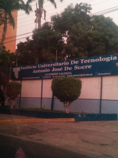 Instituto Universitario Antonio Jose de Sucre 
