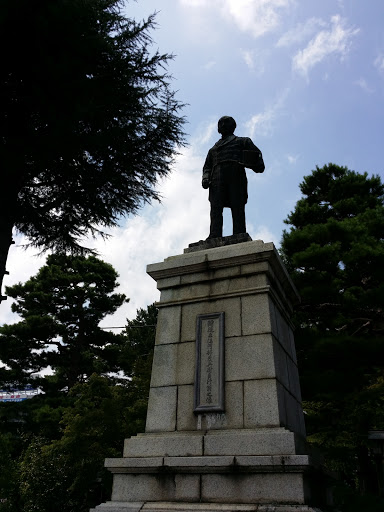 阿部茂兵衛銅像 A bronze statue of Abe mohei