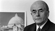 Albert Speer - Albert Speer, Jr. (1934 - 2017) - Genealogy : He was the second of three sons of luise máthilde wilhelmine (hommel) and albert friedrich speer.