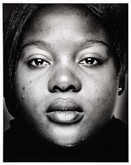 Portret van Peace Ben, politiek vluchtelinge - geboren te Liberia, 1979