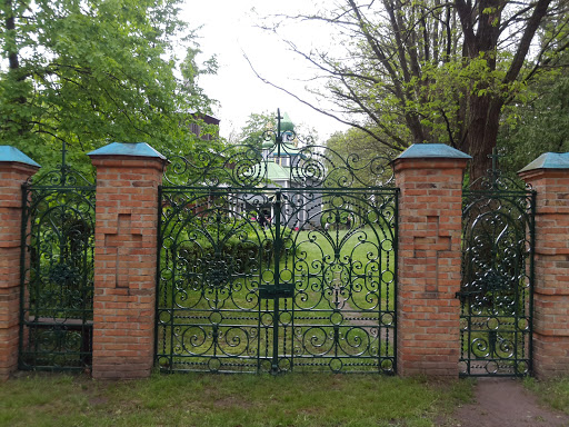 Ворота церкви
