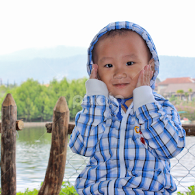 by Octo Winarto - Babies & Children Child Portraits