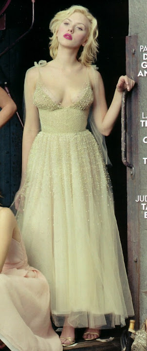 Scarlett.Johansson Scarlett Johansson - Vanity Fair, Mar 2004.jpg ScarlettJohansson -  http://ahotgirl.blogspot.com