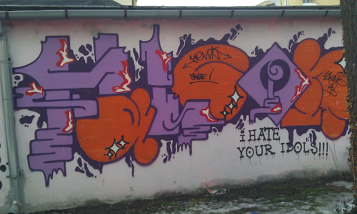 I Hate Your Idols - Mural