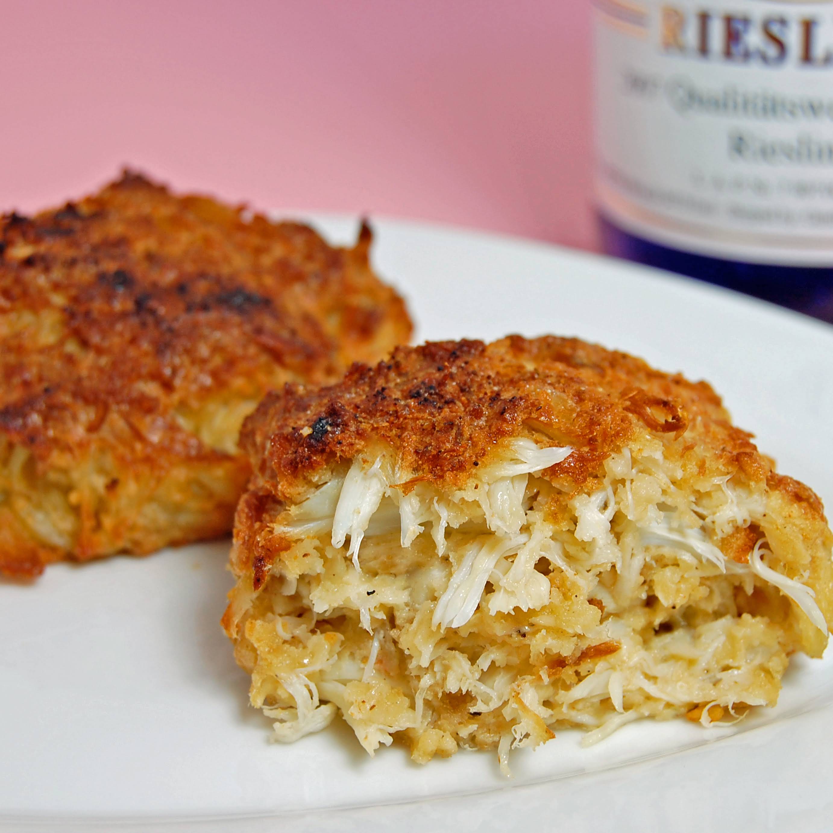 Jumbo Lump Crab Cakes (little filler) - Give it Some Thyme